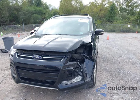 2016 Ford Escape Titanium from USA, damaged, VIN 1FMCU9J91GUC10768